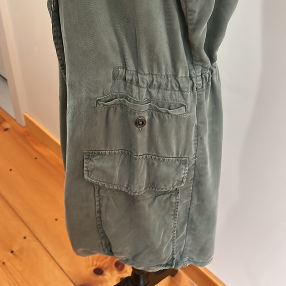 Drawstring cargo vest - Picture 4 of 5